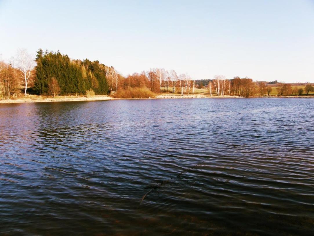 Kemp Pod Brizami Kunžak Exteriör bild